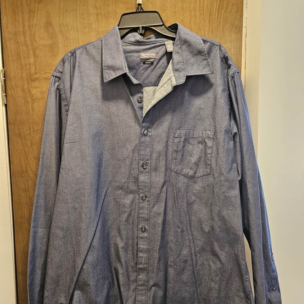 Van Heusen Men's Blue Casual Button-Down Shirt